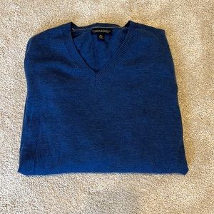 Like new blue Banana Republic v neck sweater XL